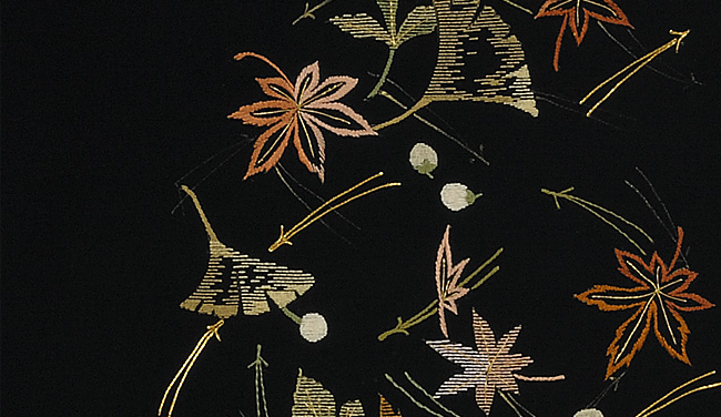 画像3:美術友禅山之内名古屋帯『実里吹き寄せ図』(日本刺繍工程)伝統的工芸品加賀繍